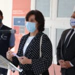 Miniatura: Nísia Trindade Lima, presidente da Fiocruz, recebe o ministro da Saúde Eduardo Pazuello (à direita na imagem) e o deputado federal Doutor Luizinho, coordenador da Comissão Externa para Enfrentamento da Covid-19 da Câmara dos Deputados (à esquerda), para inauguração da Unidade de Apoio ao Diagnóstico (Unadig) da Covid-19 no campus Fiocruz Manguinhos. Rio de Janeiro, 10 de agosto de 2020. Foto: Peter Ilicciev. Acervo CCS/Fiocruz.