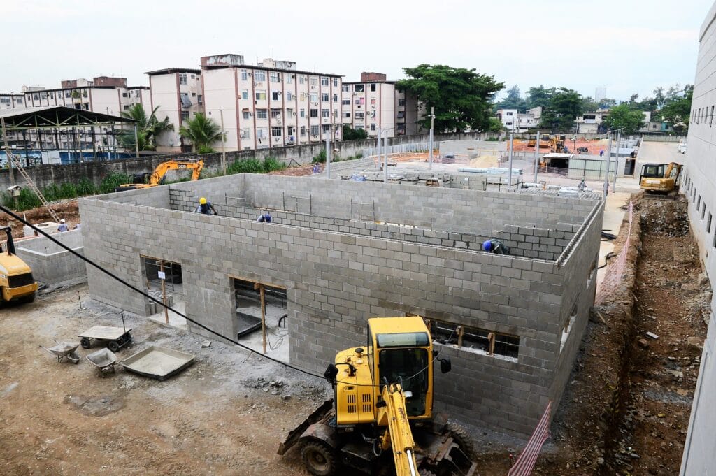 Obras do Centro de Pesquisa, Inovação e Vigilância em Covid-19 e Emergências Sanitárias. Rio de Janeiro, 16 de maio de 2022. Foto: Peter Ilicciev. Acervo CCS/Fiocruz.