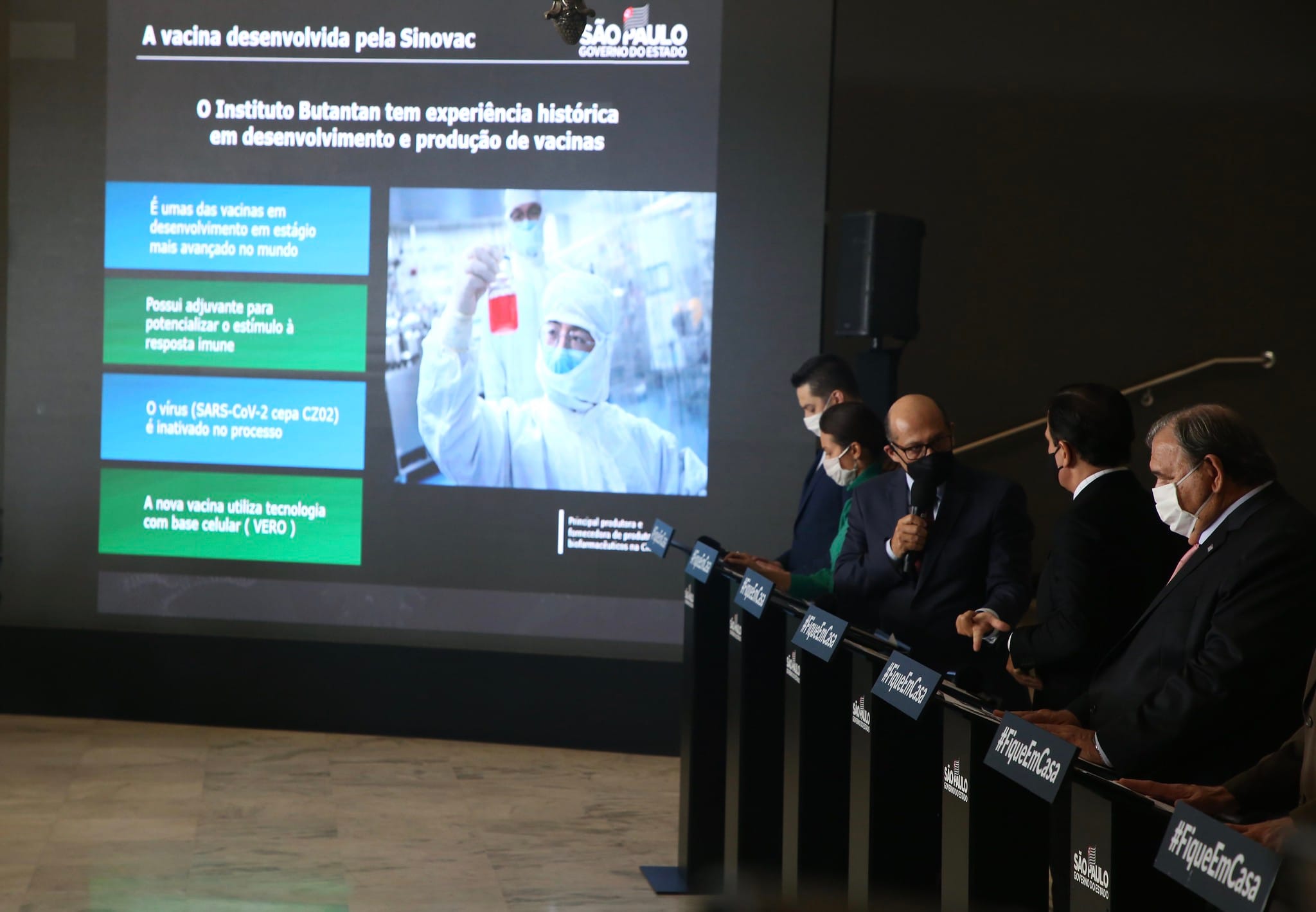 Instituto Butantan fecha parceria para produzir a vacina CoronaVac