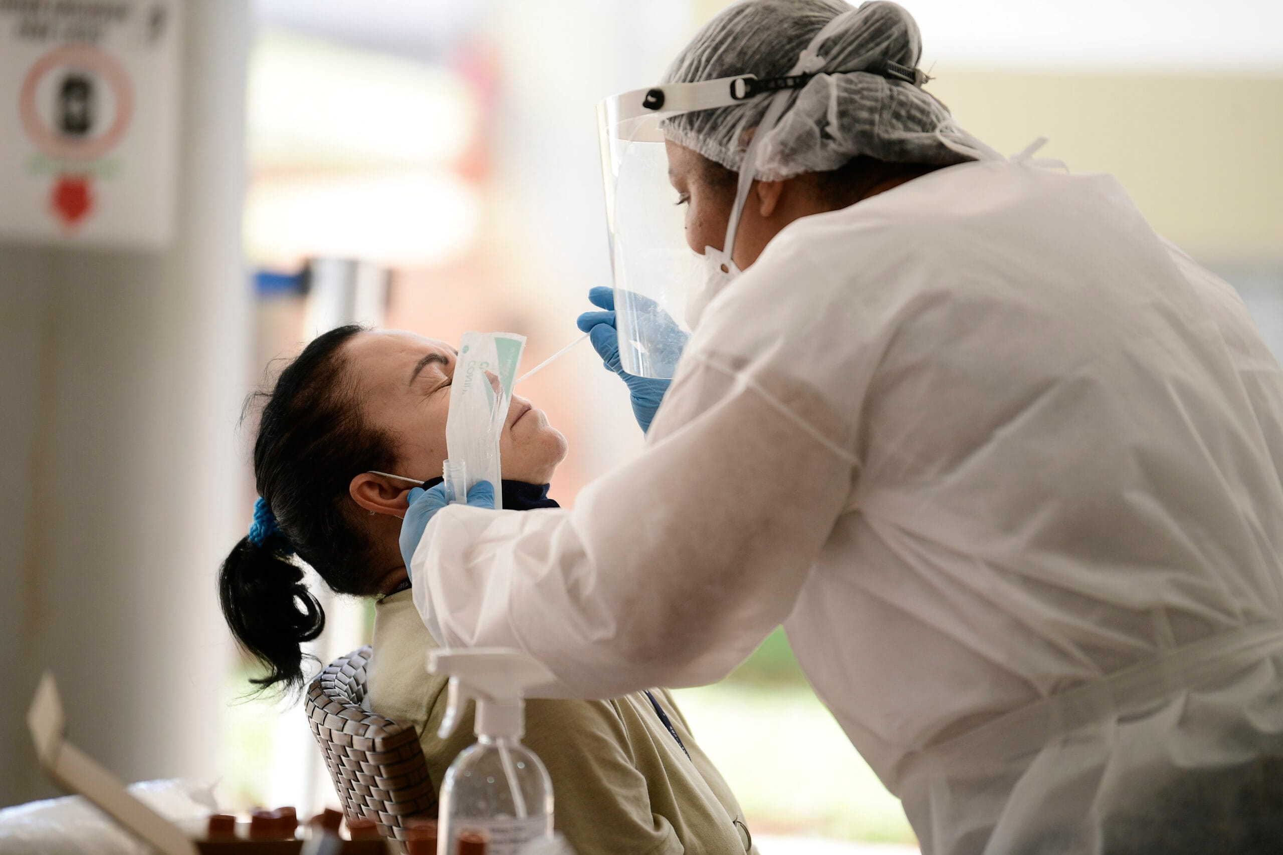 Fiocruz inicia capacitação dos Laboratórios Centrais de Saúde Pública para diagnóstico da Covid-19