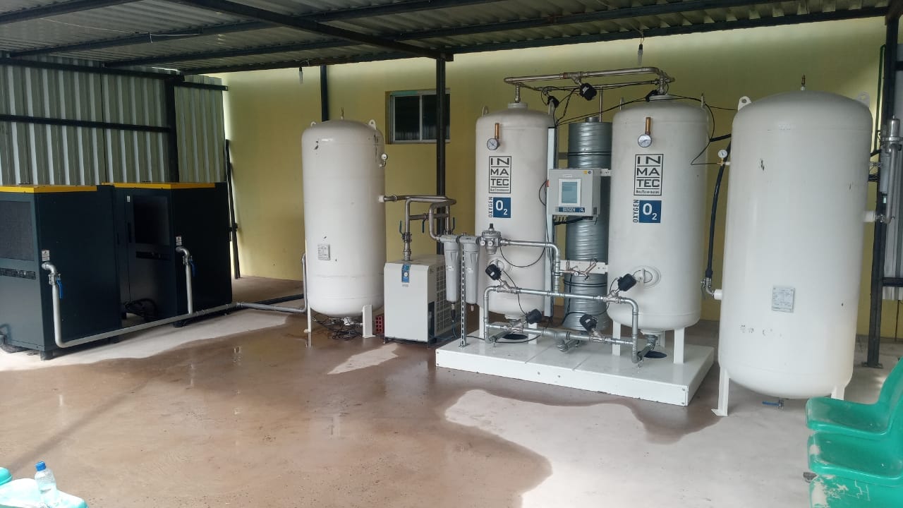 Usina de oxigênio doada à rede pública de saúde do Amazonas com capacidade de produzir cerca de 25 m3 de oxigênio por hora, quantidade necessária para 12 leitos de terapia intensiva e 80 leitos de internação e pronto atendimento. Cinco municípios amazonenses receberam os equipamentos nos primeiros meses de 2021: Tabatinga, Tefé, Lábria, Manacapuru e Carauari. Foto: Fiocruz