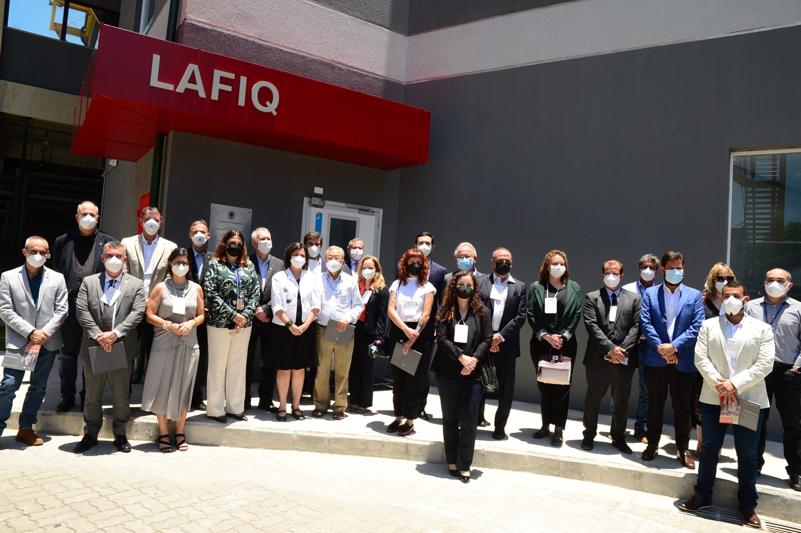 Inauguração do Laboratório de Análises Físico-Químicas (Lafiq) de Bio-Manguinhos, para atender ao aumento na demanda por análises de controle de qualidade gerado pela incorporação da produção da vacina Covid-19. Rio de Janeiro (RJ), 23 nov. 2021. Foto: Peter Ilicciev/CCS/Fiocruz.