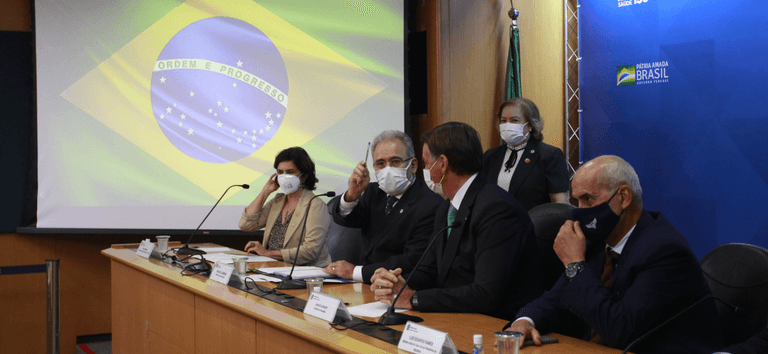 Fiocruz assina contrato para produção 100% nacional de vacina